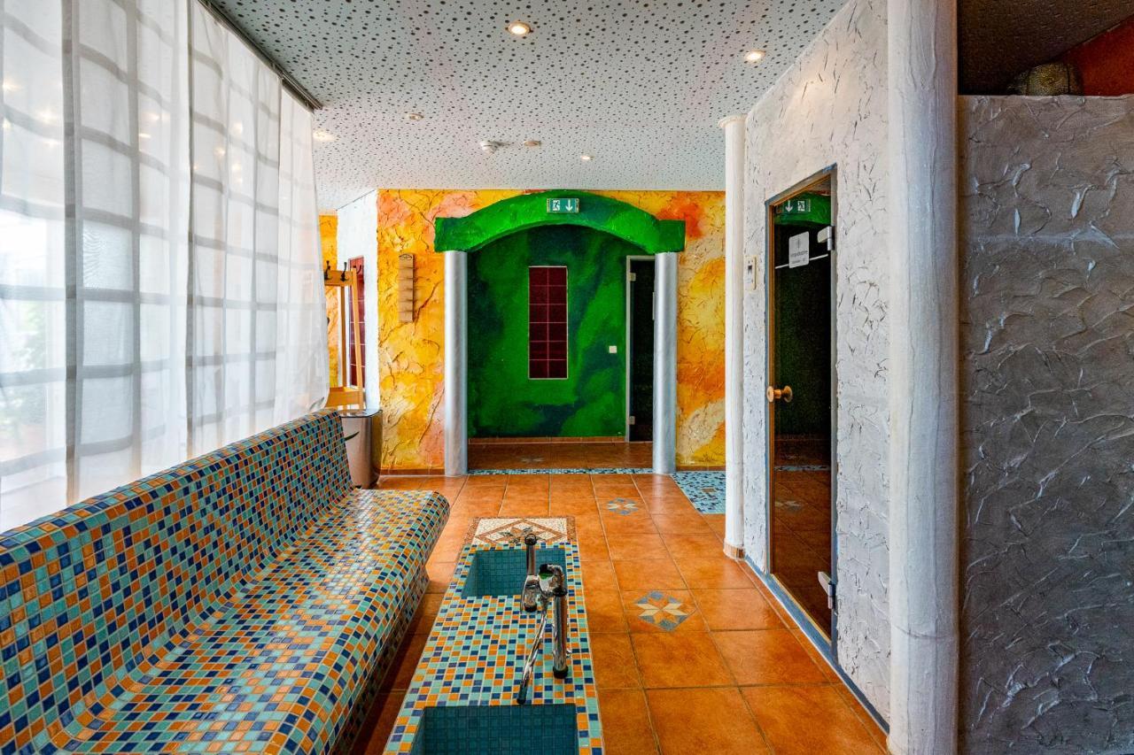 Hotel Nordstern Neuharlingersiel Extérieur photo